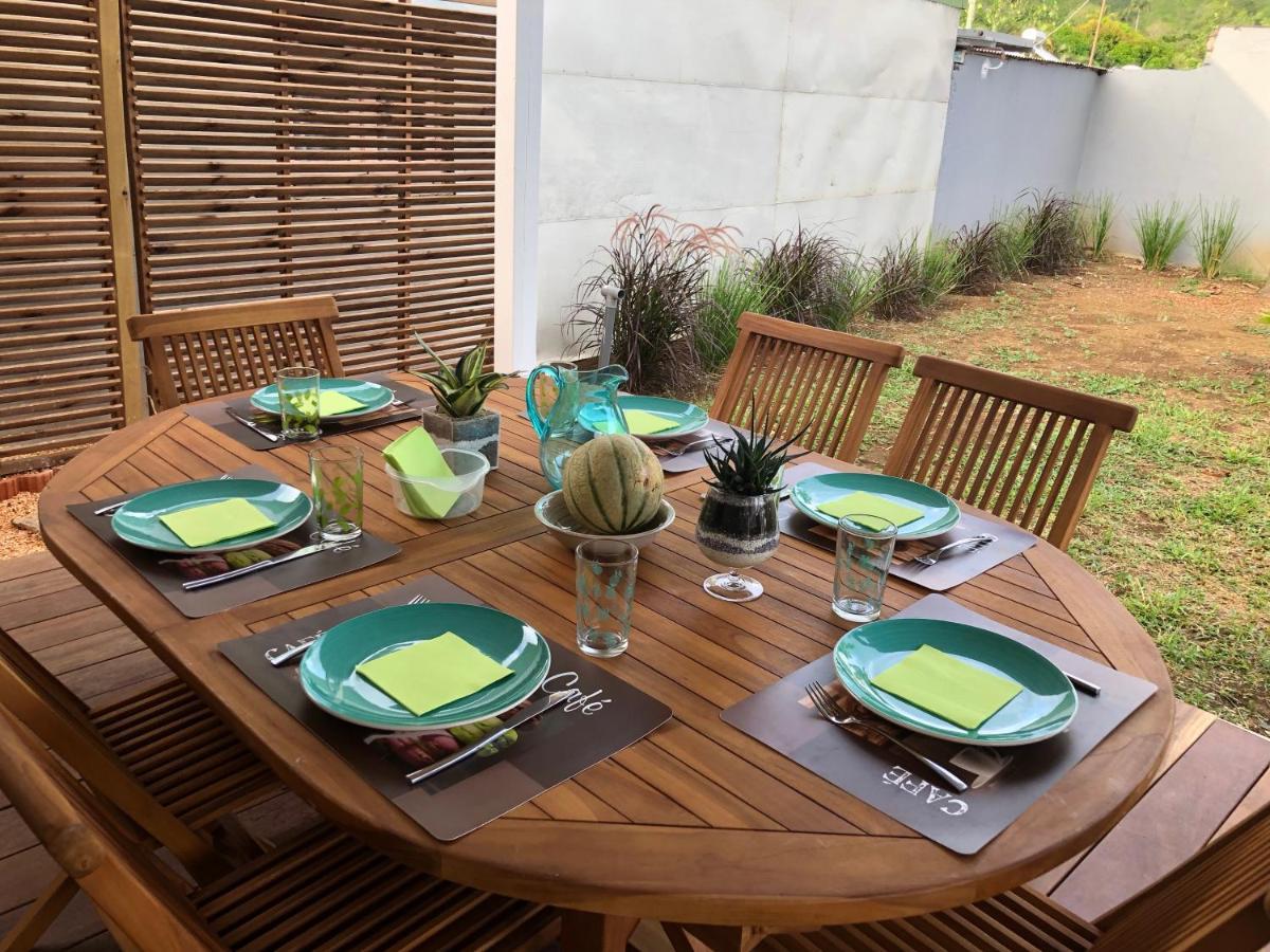 Habitation Baliache - Maison Creole Avec Jardin Privatif, Plage A 200M 德赛 外观 照片